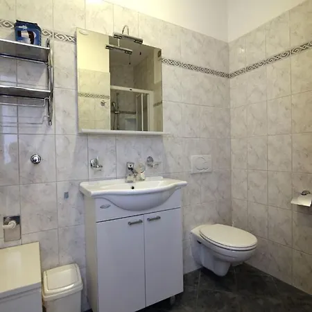 In With Balcony, Air Conditioning, Wifi 858-3 扎达尔