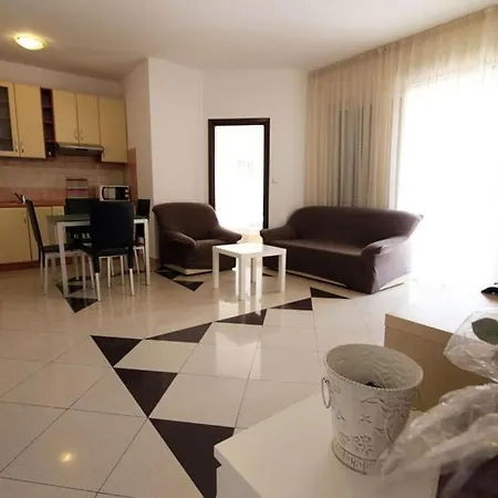 Lejlighed In With Balcony, Air Conditioning, Wifi 858-3 *