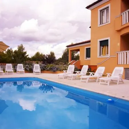 In With Balcony, Air Conditioning, Wifi 858-3 Lejlighed *
