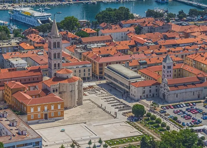 Appartement In With Balcony, Air Conditioning, Wifi 858-3 *