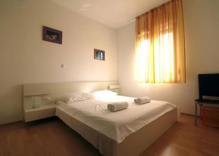 In With Balcony, Air Conditioning, Wifi 858-3 Appartement *