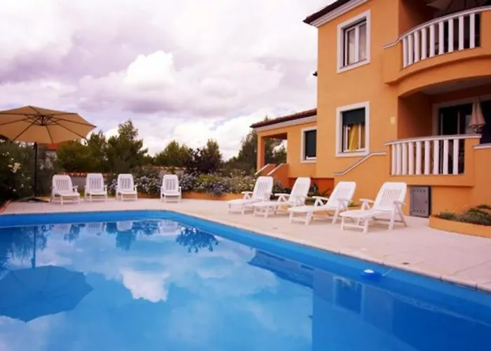 In With Balcony, Air Conditioning, Wifi 858-3 아파트 *