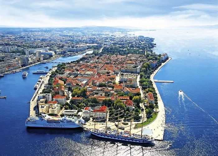 Appartement In With Balcony, Air Conditioning, Wifi 858-3 *